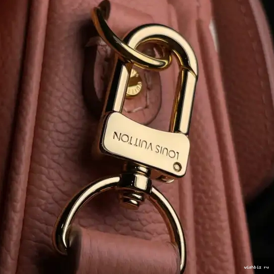 WIS LOUIS VUITTON POCHETTE MÉTIS 0425
